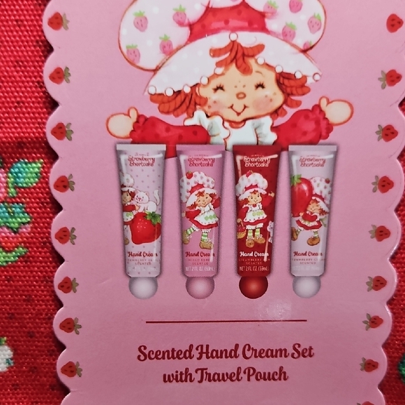 Strawberry Shortcake Hand Cream Set with Pouch - Picture 3 of 6